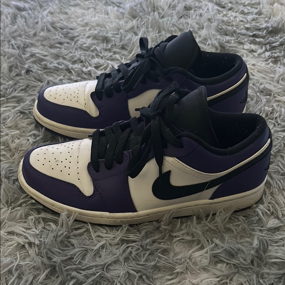 Nike Men's Black and Purple Sneakers